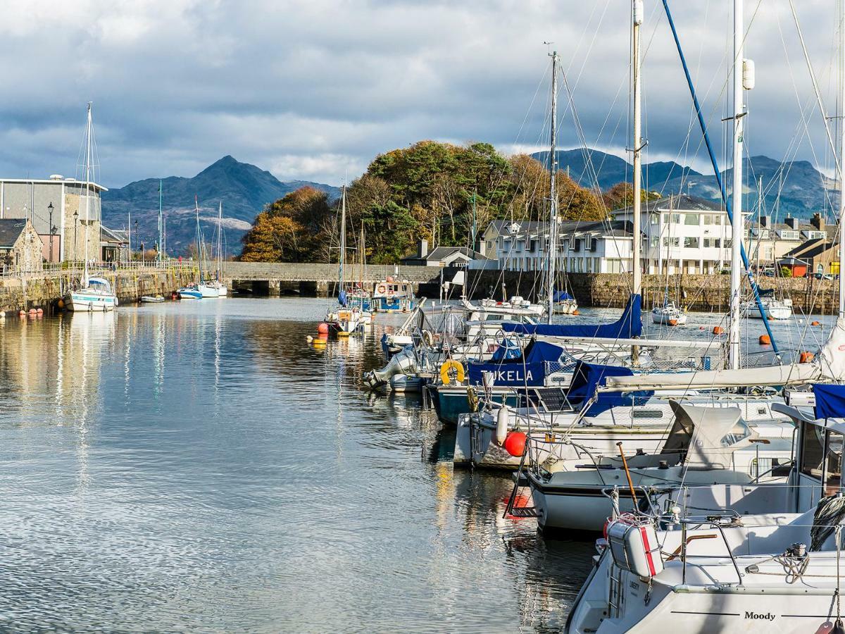 The Captain'S Bank Porthmadog Exterior foto
